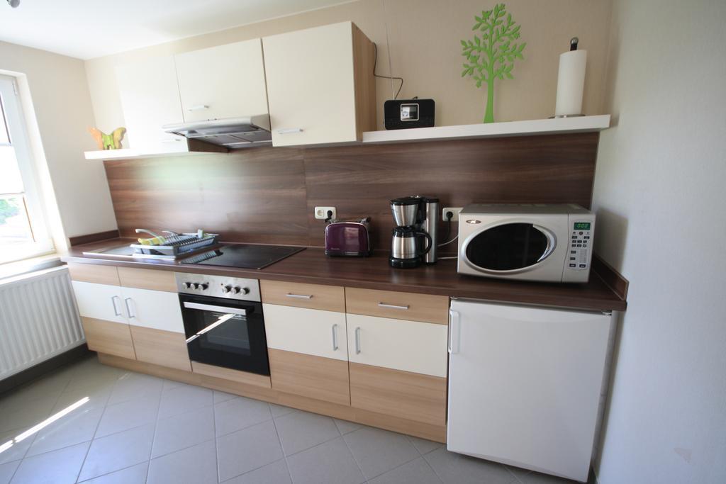 Ferienhaus Zum Gaesschen Weissenfels Bilik gambar